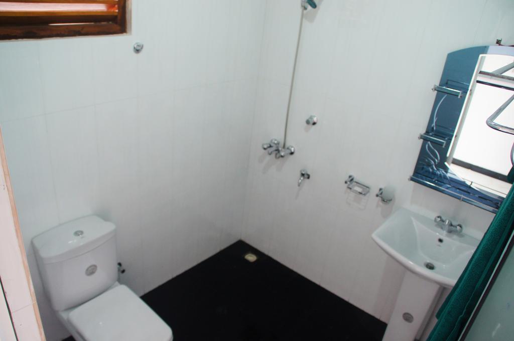 Ritas Hotel Hikkaduwa Oda fotoğraf