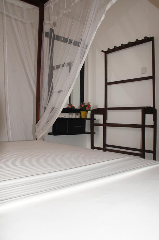 Ritas Hotel Hikkaduwa Oda fotoğraf