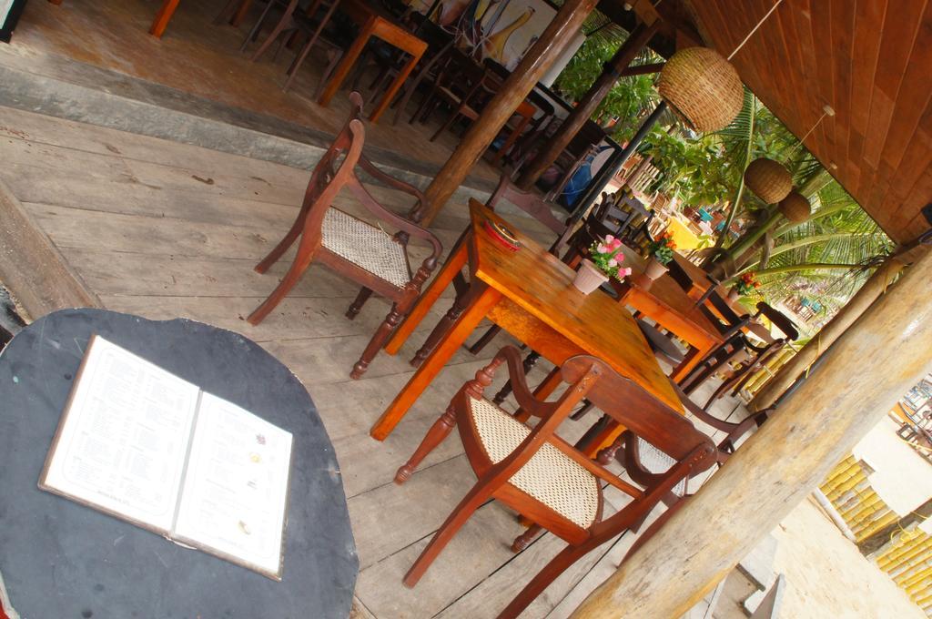 Ritas Hotel Hikkaduwa Dış mekan fotoğraf
