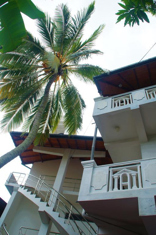 Ritas Hotel Hikkaduwa Dış mekan fotoğraf