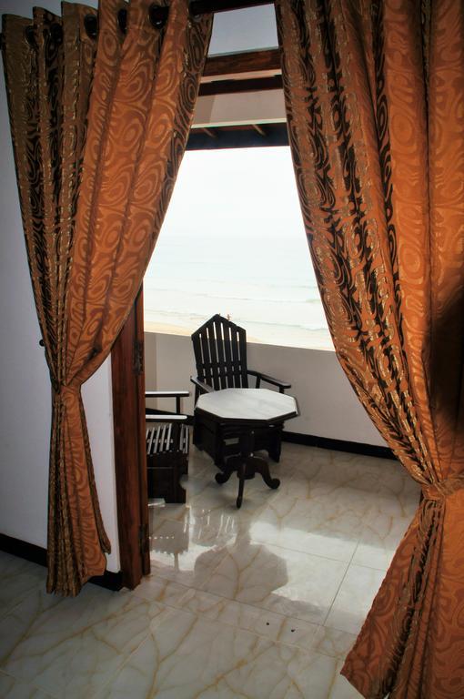 Ritas Hotel Hikkaduwa Oda fotoğraf