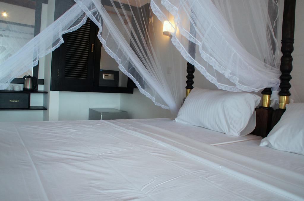 Ritas Hotel Hikkaduwa Oda fotoğraf