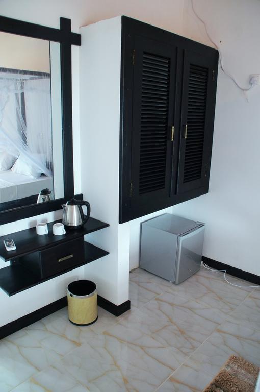 Ritas Hotel Hikkaduwa Oda fotoğraf