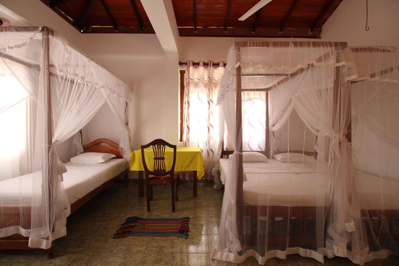 Ritas Hotel Hikkaduwa Dış mekan fotoğraf